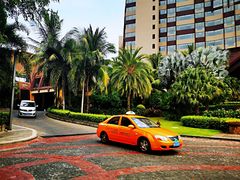 -三亚湾海居铂尔曼度假酒店