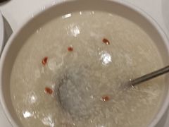 -沪华海鲜大酒楼(南汇店)