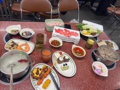 -四囍码头海鲜烧烤自助火锅(外滩南京东路悦荟广场店)