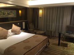 高级大床房-南京双门楼宾馆(盐仓桥地铁站阅江楼店)