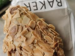 杏仁羊角-BAKER&SPICE(国金中心商场店)