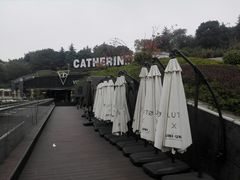 景观位-UNI UNI(环亚凯瑟琳店)