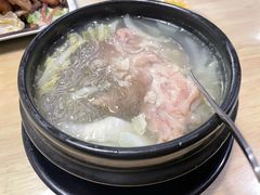 招牌猪爪砂锅-大佬李砂锅(钱江财富广场店)