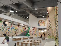 -ROCKPLUS攀岩馆(环宇城店)