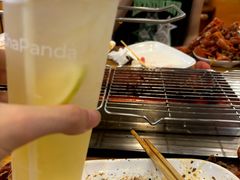 -哈尔滨小酒馆·鲜肉现穿自助烧烤(康新花园店)