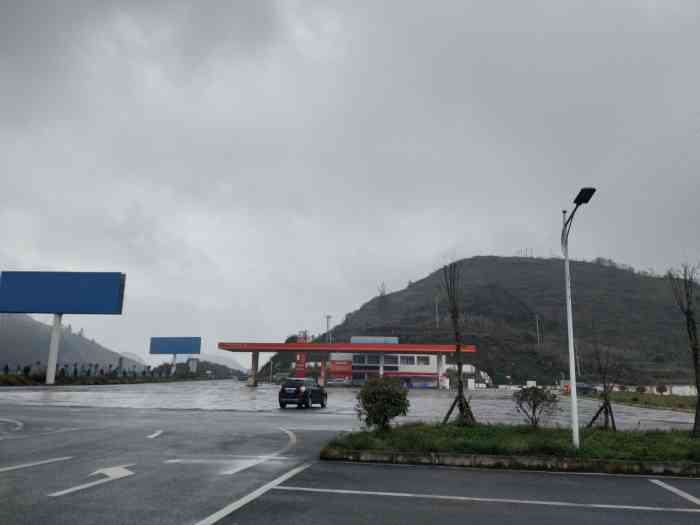 中国石油林口停车区加油站-"高速服务区的加油站,中石油的,92,95.