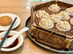 牛肉灌汤小笼包-西安贾三灌汤包·回坊小吃·清真炒菜(北院门总店)