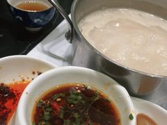 -红鼎豆捞·非遗鲍皇汤火锅(宝丰路店)