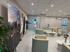-上海大学附属上海和平眼科医院
