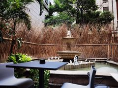 -潮一不贰·法式甜品·生日蛋糕·西式简餐(外滩店)