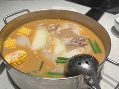 -肥仔文澳门猪骨煲(南京西路店)