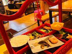 -勺子米线·云南传统小吃市集(四方街店)