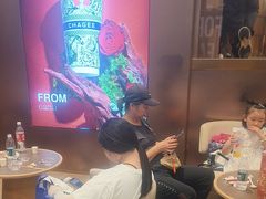 -霸王茶姬(上海恒基名人店)