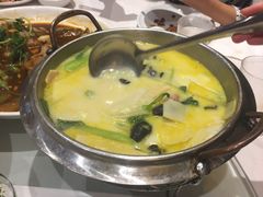 -梅花香里大酒店(郁金香路店)