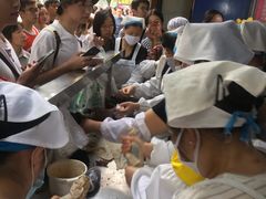 -芳婆糕团店(王府大街店)