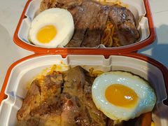 -汤姆家的牛排意面披萨(新城市广场店)