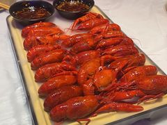 -肥肥虾庄·金牌油焖大虾(首义路店)