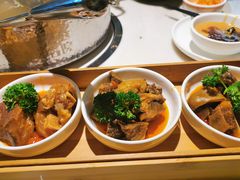 -左庭右院鲜牛肉火锅(浦江欢乐颂店)