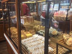 面包甜点陈列柜-精点味道(西安路店)