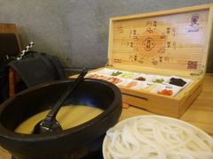 金牌蒙自源过桥米线-蒙自源过桥米线(沃尔玛店)