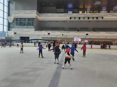 -冠军冰场CHAMPION RINK(凯德广场店)