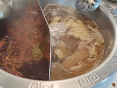 -憨铁匠老火锅(龙岗万科里店)