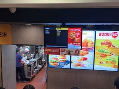 -麦当劳(得来速车道点餐 五里墩店)