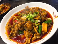-巴四老城区炭火蛙锅(张江店)