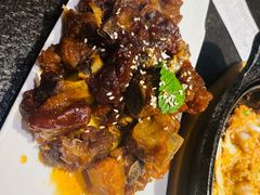 -万重锦·人文川菜馆(骡马市店)