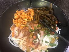 -丫丫桂林米粉(学府店)