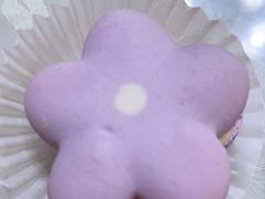 半熟花花马卡龙柚子樱花味-好利来(上海虹桥新天地Lab主题店)