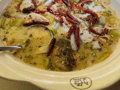 -江渔儿酸菜鱼专门店(明珠广场店)