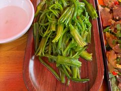 -隔壁老王·家常云南菜(花巷店)