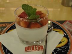 草莓奶油布丁-BOTTEGA意库(中骏世界城店)