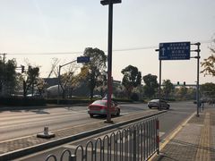 -新田360广场(上海华侨城店)