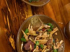 烟笋炒腊肉-苗湘食府(十年店)
