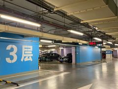 -上海来福士广场-停车场