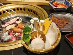 -山川小町·极番烧肉(新地假日广场店)