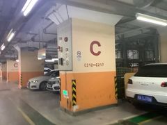 -环球港-停车场