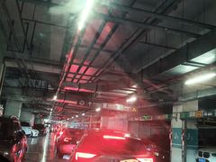 -虹桥天地-停车场