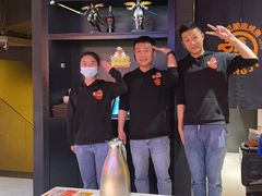 -鸣记脆皮烤鱼·海鲜烤鱼(三八广场店)