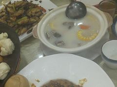 -鹤乡东北菜(崮山路店)