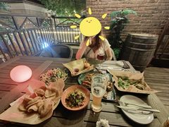 -麦落精酿啤酒餐吧(先农大院店)