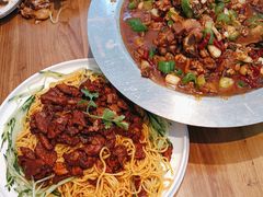 -俭寨大盘鸡·手抓肉·烧烤新疆菜(乌苏路店)