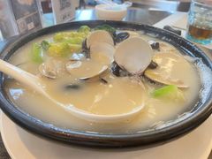 -港丽餐厅(高德置地店)