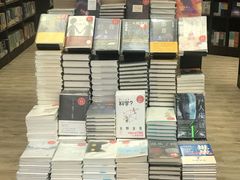 -钟书阁(群光广场店)