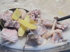 -陈大锅·岳阳鱼馆·地道岳阳菜(美食街店)