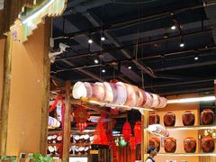 -老滇山寨•云南特色菜•地方菜•民族风情歌舞表演(金碧店)