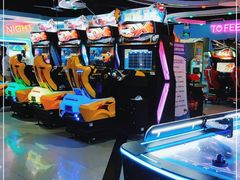 -星悦蓝海欢乐园(石路天虹店)