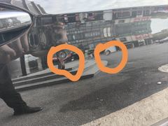 -鲨鱼皮汽车凹陷玻璃修复(静安店)